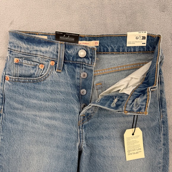 Levis Premium Wedgie Straight Jeans Blue Denim Womens Size W 23 x L 28 - Picture 4 of 16